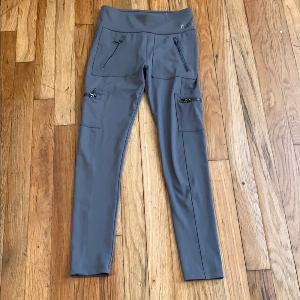 Trendy cargo leggings